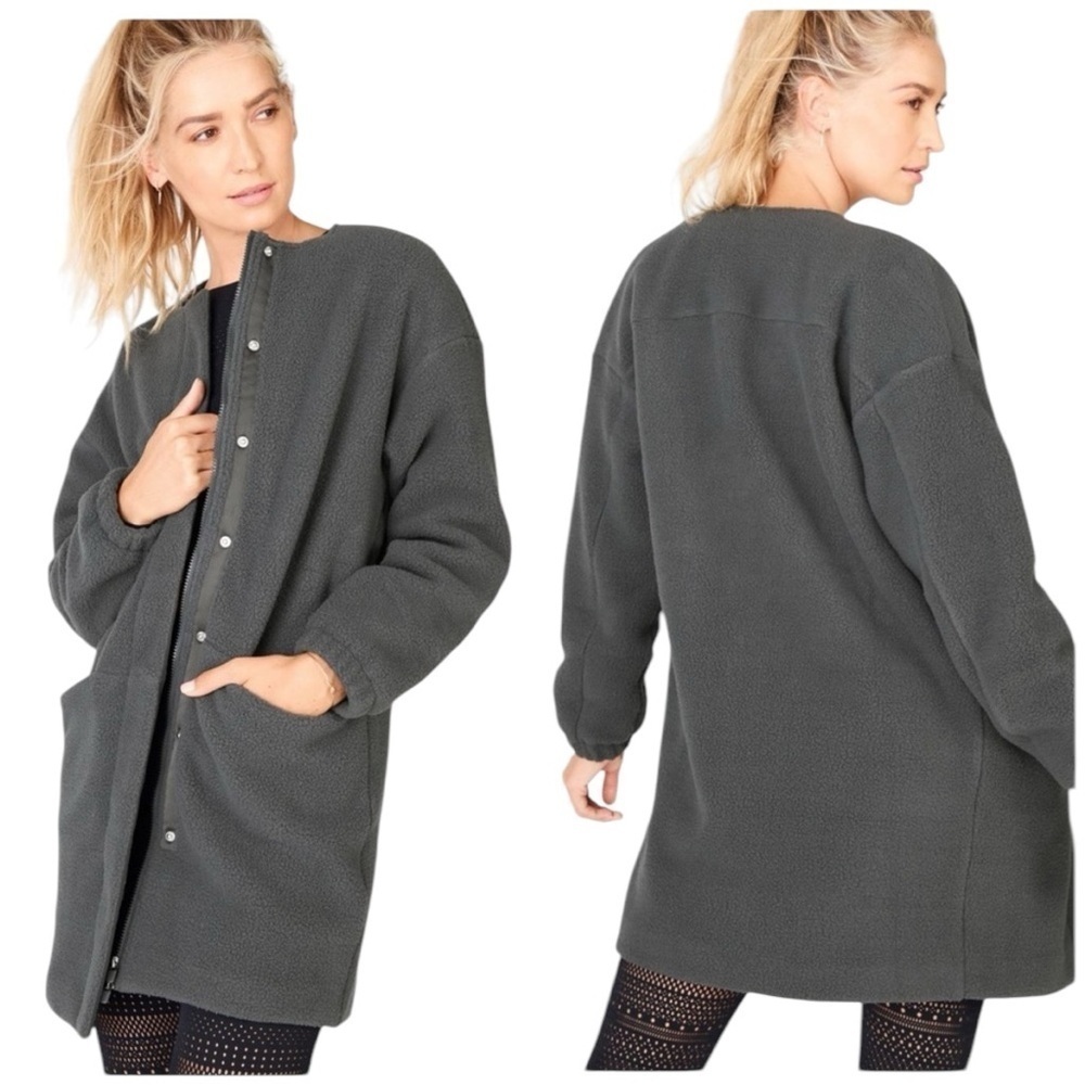 Fabletics Lennon Collarless Fleece Coat in Castle Rock Size L